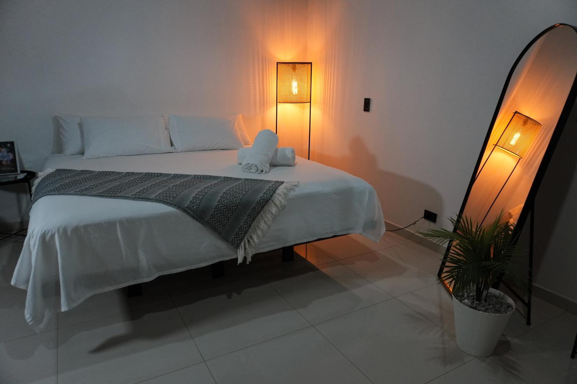 Clandestino - Hotel Boutique La Dorada Buitenkant foto